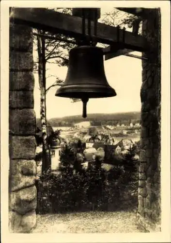 Ak Hartha Hintergersdorf Tharandt im Erzgebirge, Glocke mit Blick über den Ort