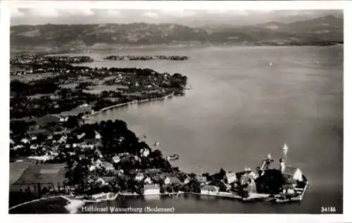 Ak Wasserburg am Bodensee, Fliegeraufnahme von der Halbinsel