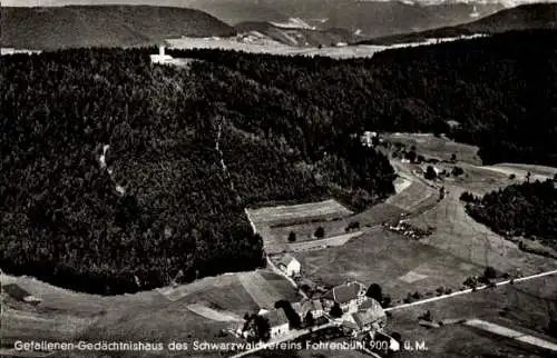 Ak Fohrenbühl Lauterbach im Schwarzwald, Fliegeraufnahme, Gefallenen-Gedächtnishaus