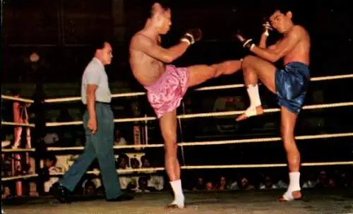 Ak Bangkok Thailand, Thai boxing