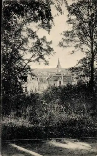 Ak Eberswalde in der Mark, Teilansicht zwischen Bäumen