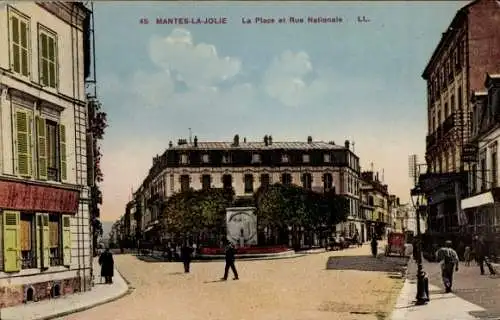 Ak Mantes la Jolie Yvelines, Platz, Rue Nationale