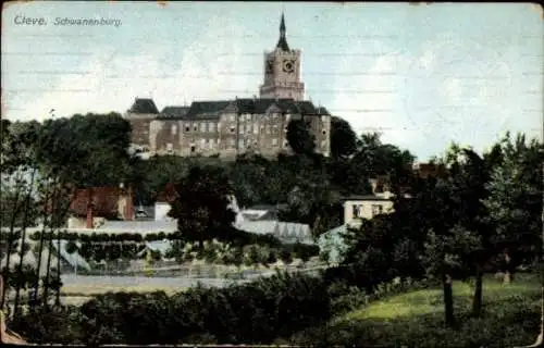 Ak Kleve, Blick auf die Schwanenburg, Turm, Uhr, Gartenanlage