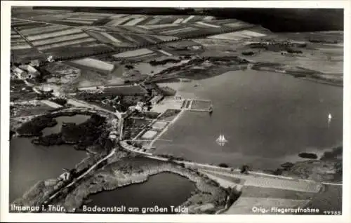 Ak Ilmenau in Thüringen, Fliegeraufnahme, Badeanstalt am großen Teich