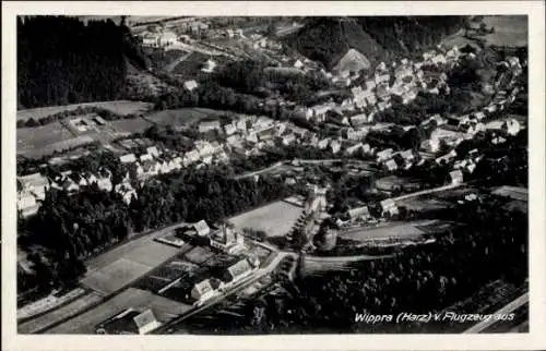 Ak Wippra Sangerhausen am Harz, Luftaufnahme von  Harz, Häuser, Felder