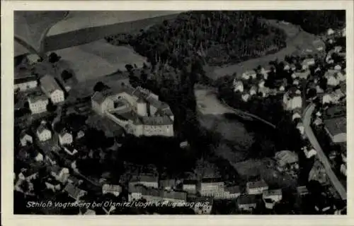 Ak Oelsitz in Sachsen, Fliegeraufnahme, Schloss Vogtsberg