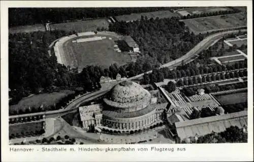 Ak Hannover in Niedersachsen, Fliegeraufnahme der Stadthalle,Hindenburgkampfbahn