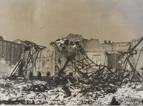 Original Foto Berlin Charlottenburg, Messehallen, um 1946, ca. 13 x 18 cm