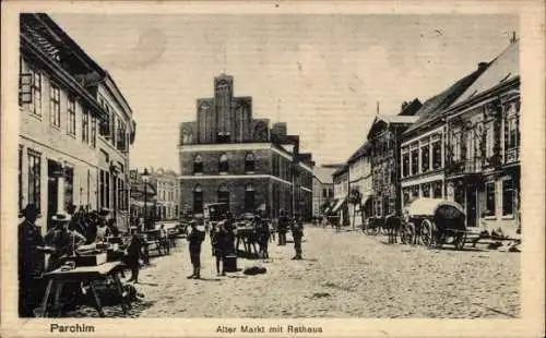 Ak Parchim, Alter Markt, Rathaus, Stände