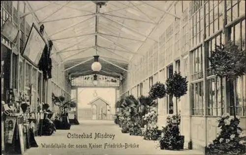 Ak Międzyzdroje Ostseebad Misdroy Pommern, Wandelhalle der neuen Kaiser Friedrich-Brücke