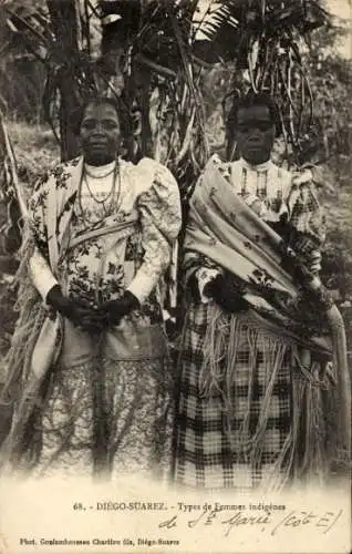 CPA Diego Suarez Madagaskar, Types de Femmes indigènes