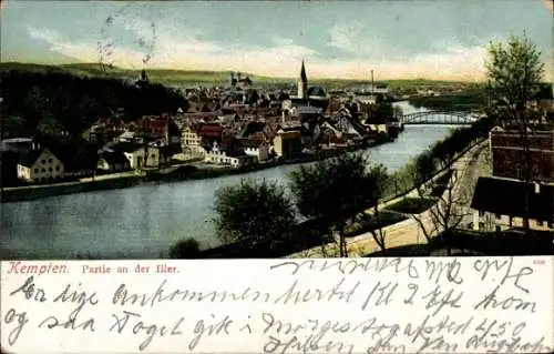 Ak Kempten im Allgäu Schwaben, Stadtansicht, Fluss, Brücke, historische Gebäude