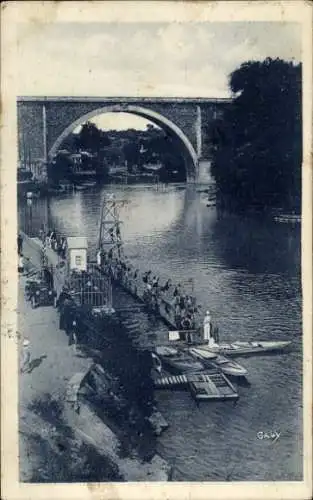 Ak Le Perreux sur Marne Val de Marne, Viadukt, Bains de l'Union des Sauveneurs de la Marne