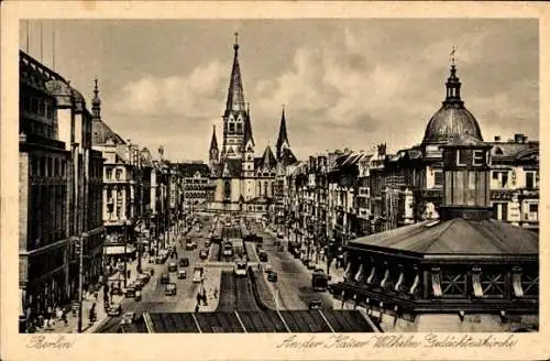 Ak Berlin Charlottenburg, Kurfürstendamm, Panoramaansicht, Kaiser Wilhelm Gedächtniskirche, St...