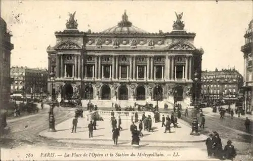 Ak Paris IX Opéra, Platz der Oper, Metropolitan Station, Menschenmenge, Historische Architektur