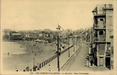 CPA Les Sables d'Olonne Vendée, Le Remblai, Quai Clemenceau