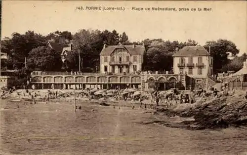 Ak Pornic Loire Atlantique, Plage de Noëveillard, Gebäude am Strand, Menschen am Wasser