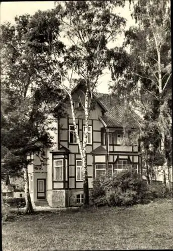 Ak Elend Oberharz am Brocken, Haus im Fachwerkstil, umgeben von Bäumen