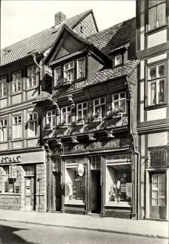Ak Wernigerode im Harz, Café Wien,  Architektur, Fachwerkhaus, Blumen, Stadtansicht
