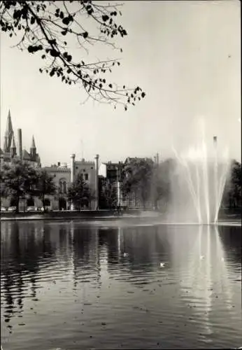 Ak Schwerin in Mecklenburg, Am Pfaffenteich