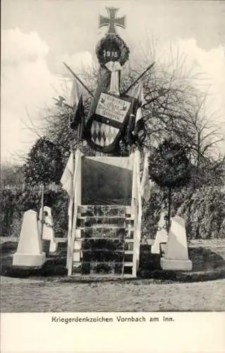 Ak Vornbach Neuhaus am Inn, Kriegerdenkmal, Jahr 1915, Wappen, Flaggen