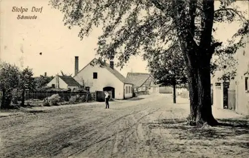 Ak Berlin Zehlendorf Wannsee Stolpe, Schmiede, Straßenpartie