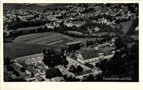 Ak Fürstenfeldbruck in Oberbayern, Luftaufnahme,  Landschaft, Stadtansicht