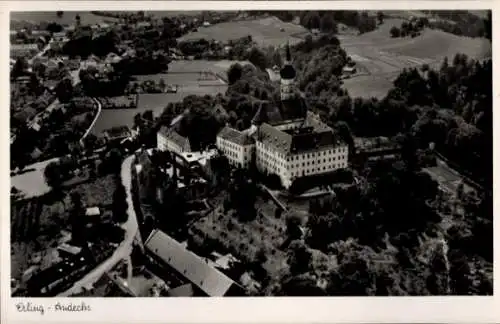 Ak Erling Andechs in Oberbayern, Luftaufnahme von  Kloster Andechs, Landschaft, Bäume