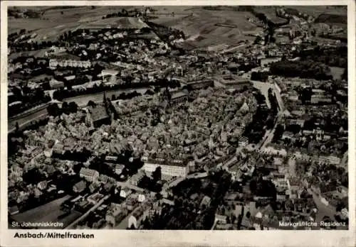 Ak Ansbach in Mittelfranken Bayern, Luftaufnahme der Stadt  St. Johanniskirche, Markgräfliche Res