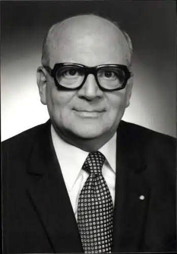 Foto Politiker Emil Brichta, Oberbürgermeister der Stadt Passau, Portrait, Autogramm