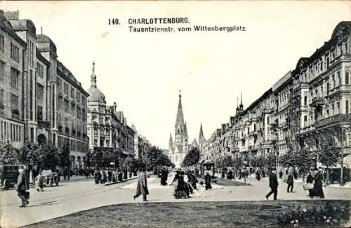 Ak Berlin Charlottenburg, Blick auf die Tauentzienstraße vom Wittenbergplatz aus, Passanten