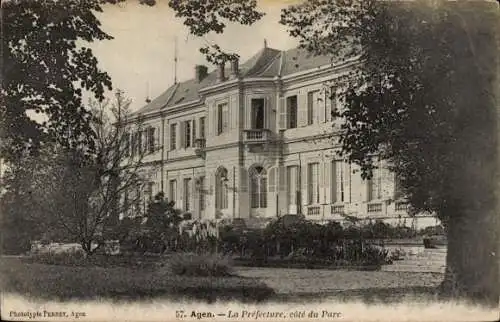 Ak Agen Lot et Garonne, La Préfecture, Bauern in der Landschaft, historische Architektur