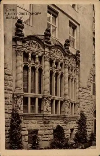 Ak Berlin Tiergarten, Hotel ‚Der Fürstenhof‘, Teil der Hof-Fassade