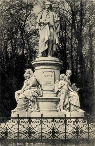 Ak Berlin Tiergarten, Goethe-Denkmal, Statue von Goethe, zahlreiche Skulpturen, Gräber