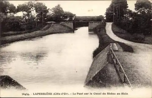 Ak Laperrière sur Saône Côte d'Or, Le Pont sur le Canal du Rhône au Rhin
