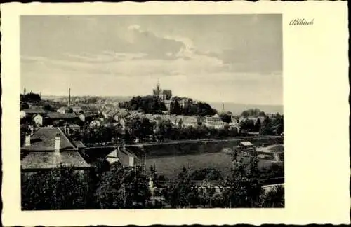 Ak Altkirch Elsass Haut Rhin, Ausblick auf  Kirche auf einem Hügel, Häuser im Vordergrund