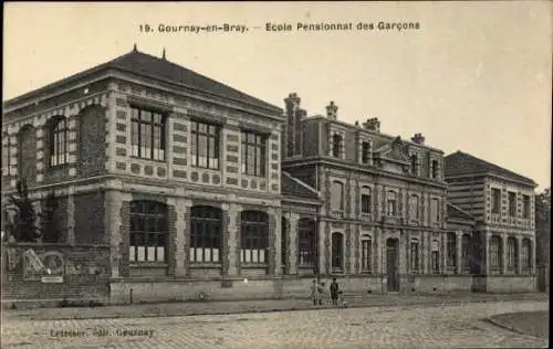 CPA Gournay-en-Bray Seine Maritime, Ecole Pensionnat des Garçons