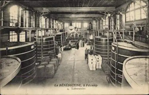 Ak Fécamp Seine Maritime, Laboratorium, große Behälter, industrielle Umgebung, Bénédictine