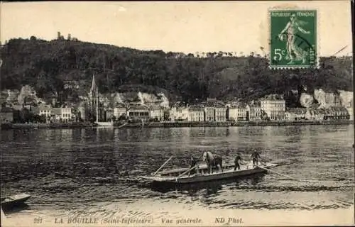 Ak La Bouille Seine Maritime, Stadtansicht, Boot auf dem Wasser, historische Architektur, Flus...