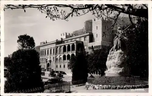 Ak Monaco, Palast