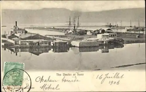 Ak Suez Ägypten, Das Dock in  Schiffe, Hafengebäude, märkliche Spiegelung