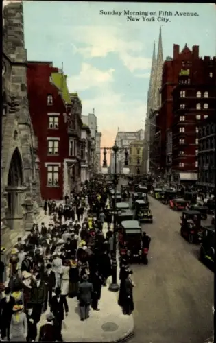 Ak New York City USA, Sunday Morning on Fifth Avenue