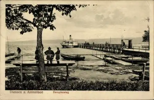 Ak Dießen am Ammersee Oberbayern, Schiff im Hafen, Dampfersteg, Menschen am Wasser, Bäume im Vord