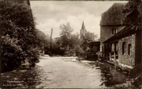 Ak Paderborn in Westfalen,  Ausfluß der Pader, Flusslandschaft, Architektur