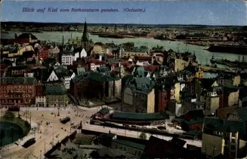 Ak Kiel, Blick auf die Stadt Kiel vom Rathausturm, Hafen, Schiffe,  Gebäude