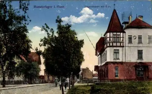 Ak Munster im Heidekreis, Truppenübungsplatz Munsterlager,  Historische Gebäude, Lagerstraße, Bäu