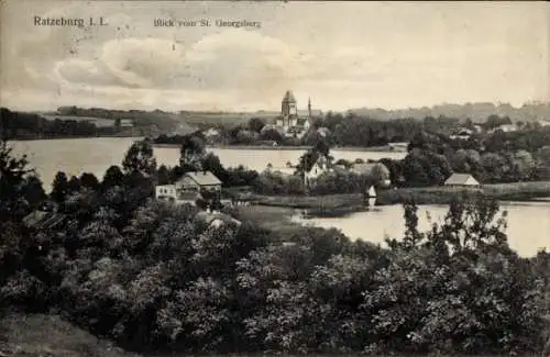 Ak Ratzeburg im Herzogtum Lauenburg, Schöne Landschaft, Blick vom St. Georgsberg, Kirche, Häuser