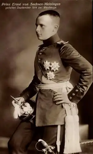Ak Prinz Ernst von Sachsen Meiningen, Portrait in Uniform, Orden