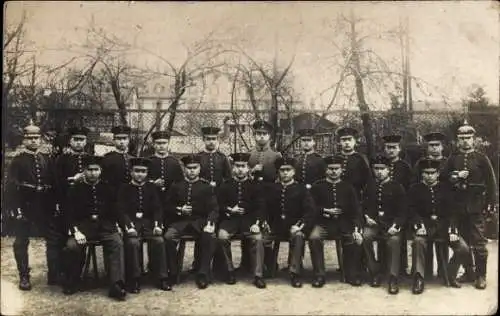Foto Ak Bad Cannstatt Stuttgart in Württemberg, Deutsche Soldaten in Uniformen