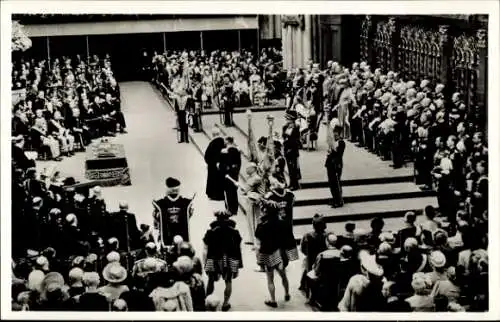 Ak Amsterdam, Juliana der Niederlande, Einweihung der neuen Kirche 1948